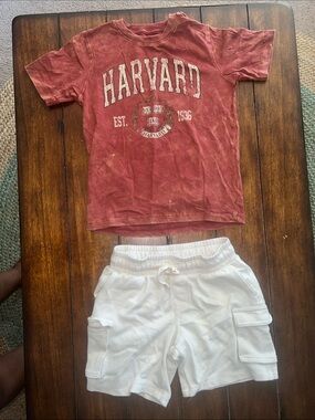🎉🎉 5 for $20🎉🎉Harvard Red Logo Tee